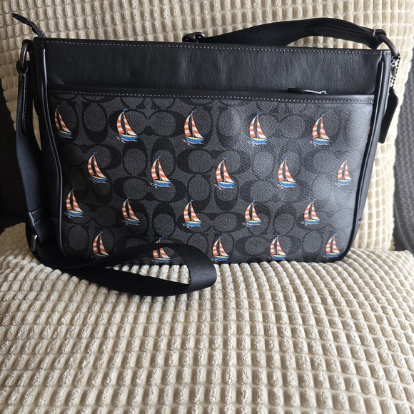 COACH CT898 District Black Coated Canvas & Leather Sailboat Print Messenger Bag - Picture 1 of 16